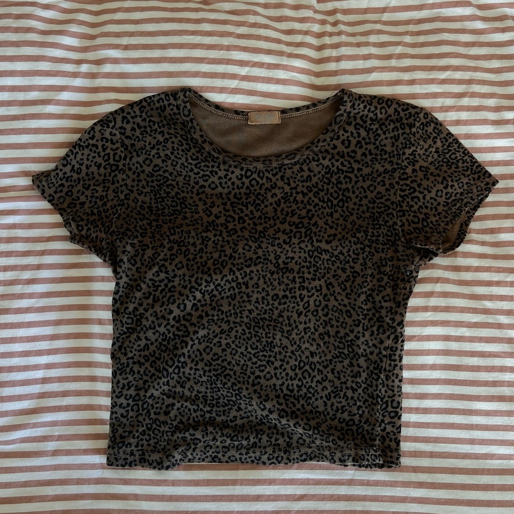 Brandy Melville Brown Leopard Ashlyn Tee